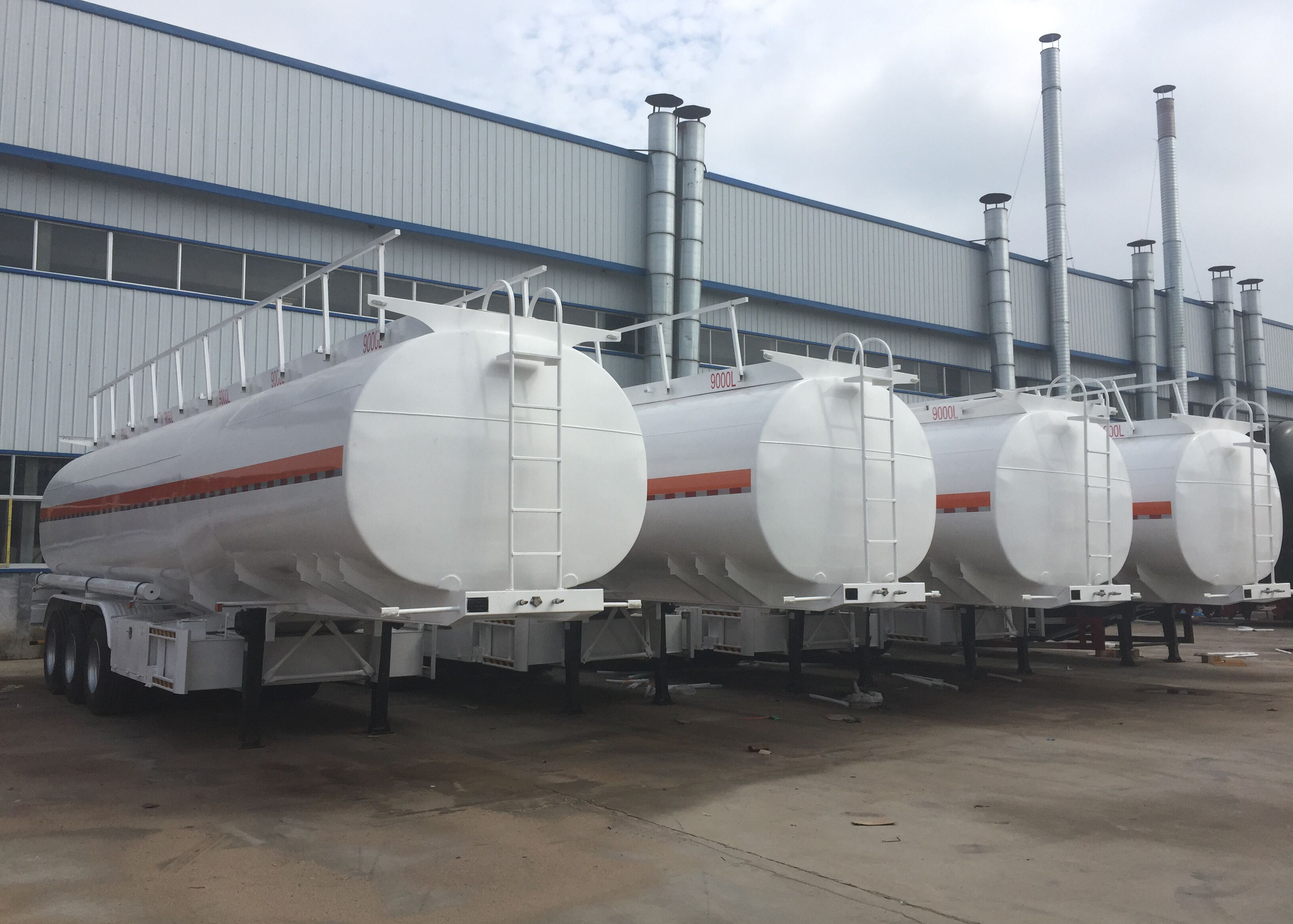 3 Axles 12 weheels container 50 tons heavy duty Van Semi Trailer 2