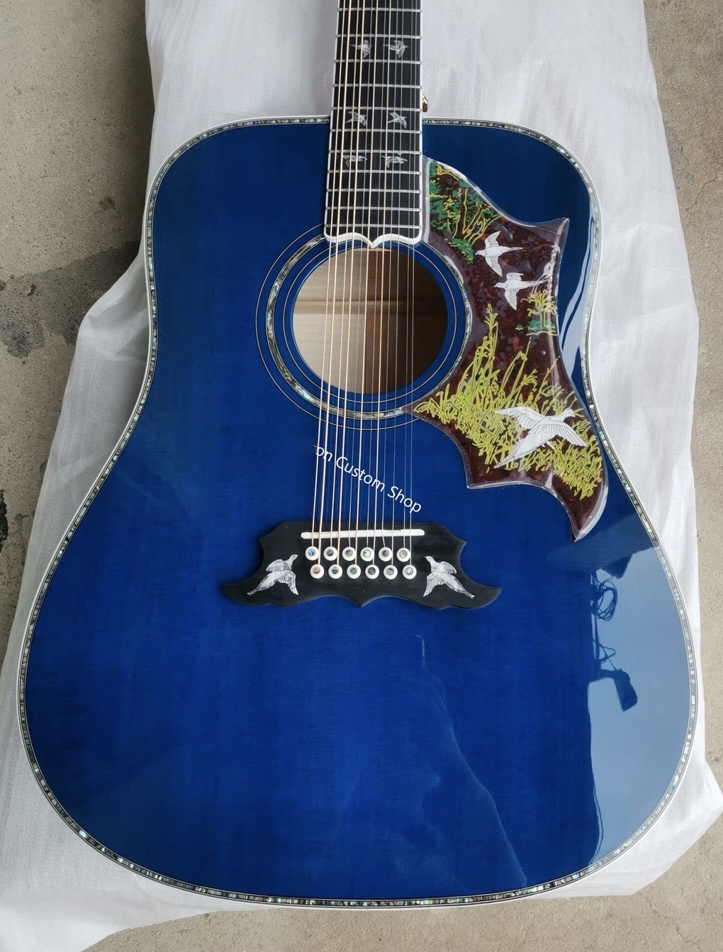 Custom AAAAA 12 Strings All Solid Wood Doves in Flight Viper Blue Acoustic Folk Guitar AAAA solid spruce wood top