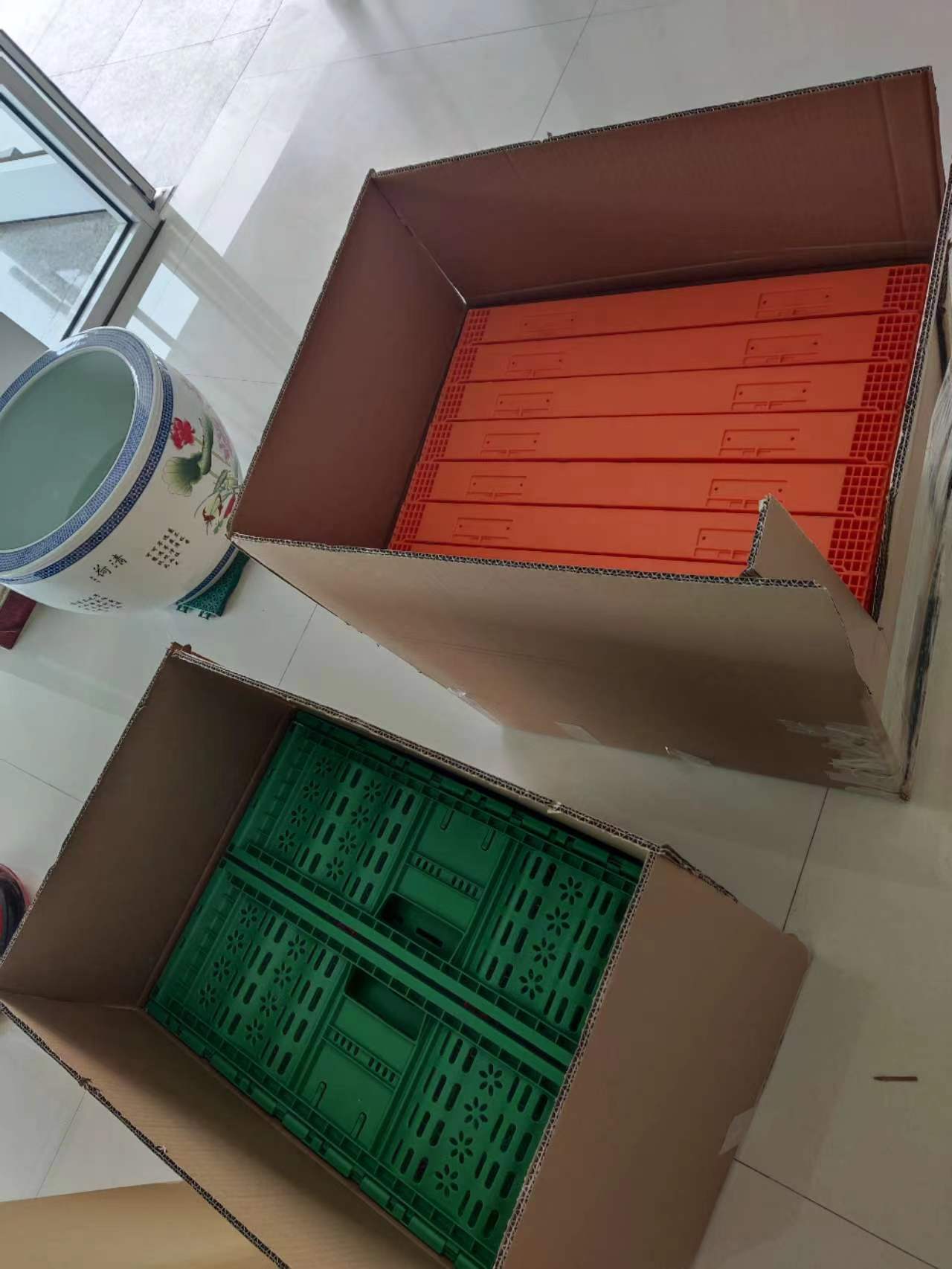 Versatile Stackable Crates for Agriculture Harvest Plastic Mesh Basket Storage Nest