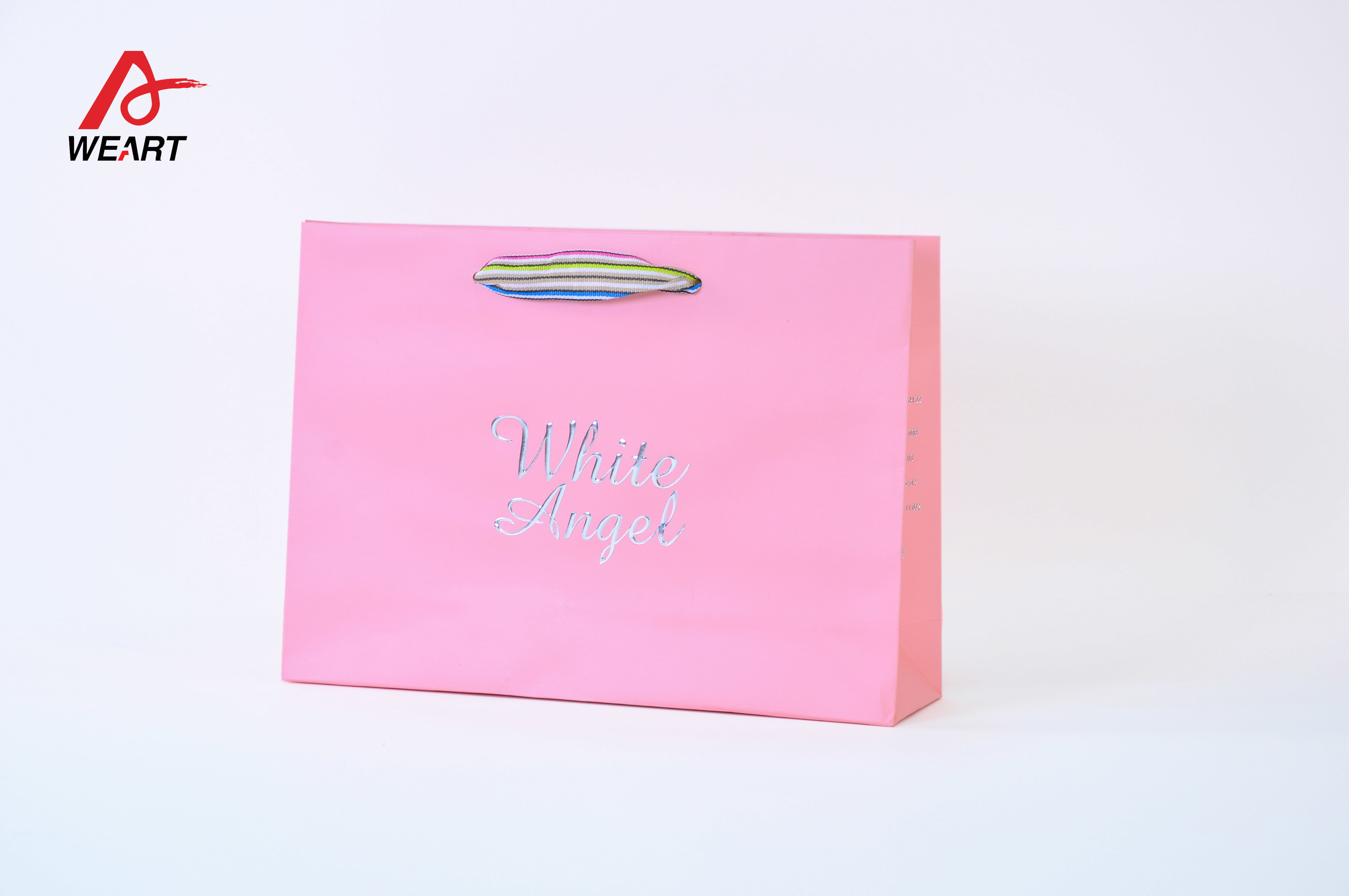 Luxury Reinforced Lamination Gift Paper Bags With Customized Handle