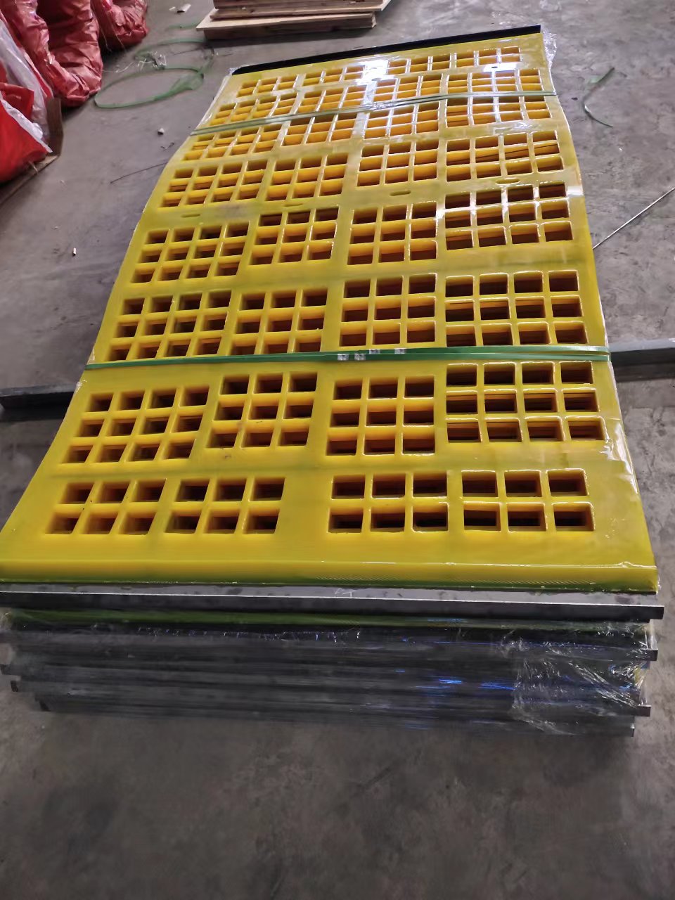 polyurethane screen
