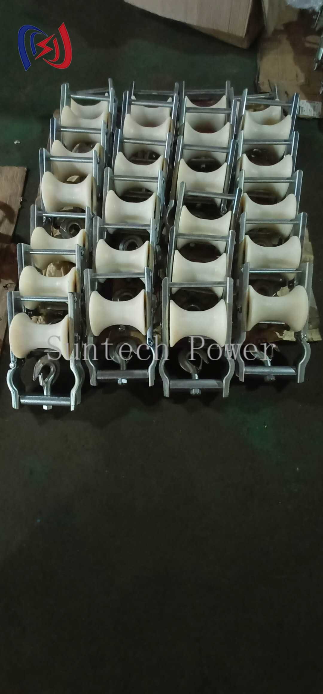 Aerial Cable 120 X 130mm Conductor Stringing Blocks Stringing Roller Block For Overhead Line