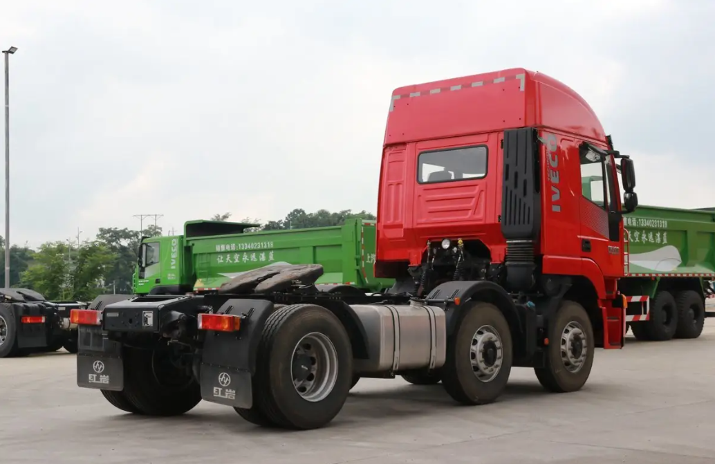 251 350hp Electric Heavy Truck Sale 2023 Saic Hongyan Truck Tractor Electric Tractor 6*4 Energy Directly