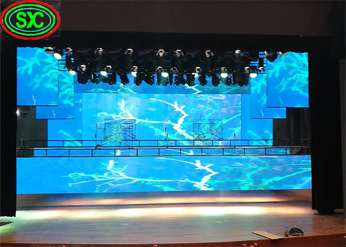 High Definition Indoor LED Display Board P4 Energy Saving Hanging LED Display For Location Shooting
