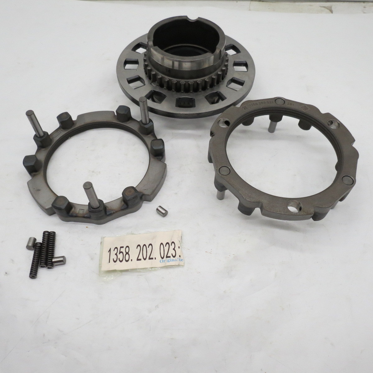 Hot sale Transmission piston 1358.202.023Hot sale Transmission piston 1358.202.023