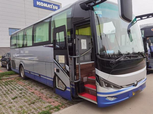 Second Hand Buses Yutong ZK6907 Luxury Coach Gasoline Engine China Electric Bus