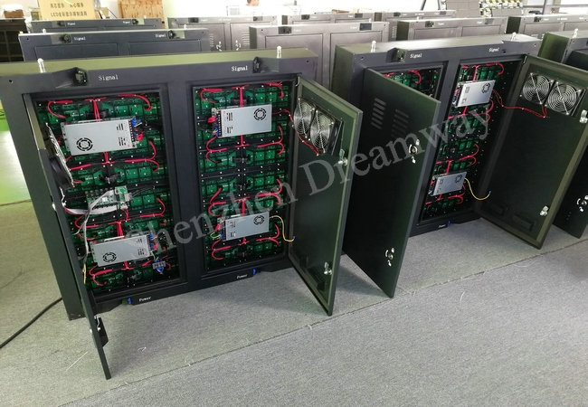 outdoor led screens