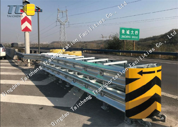 Highway Steel Tunnel Entrance Anti Collision Pad Guideable Yellow Crash Attenuator