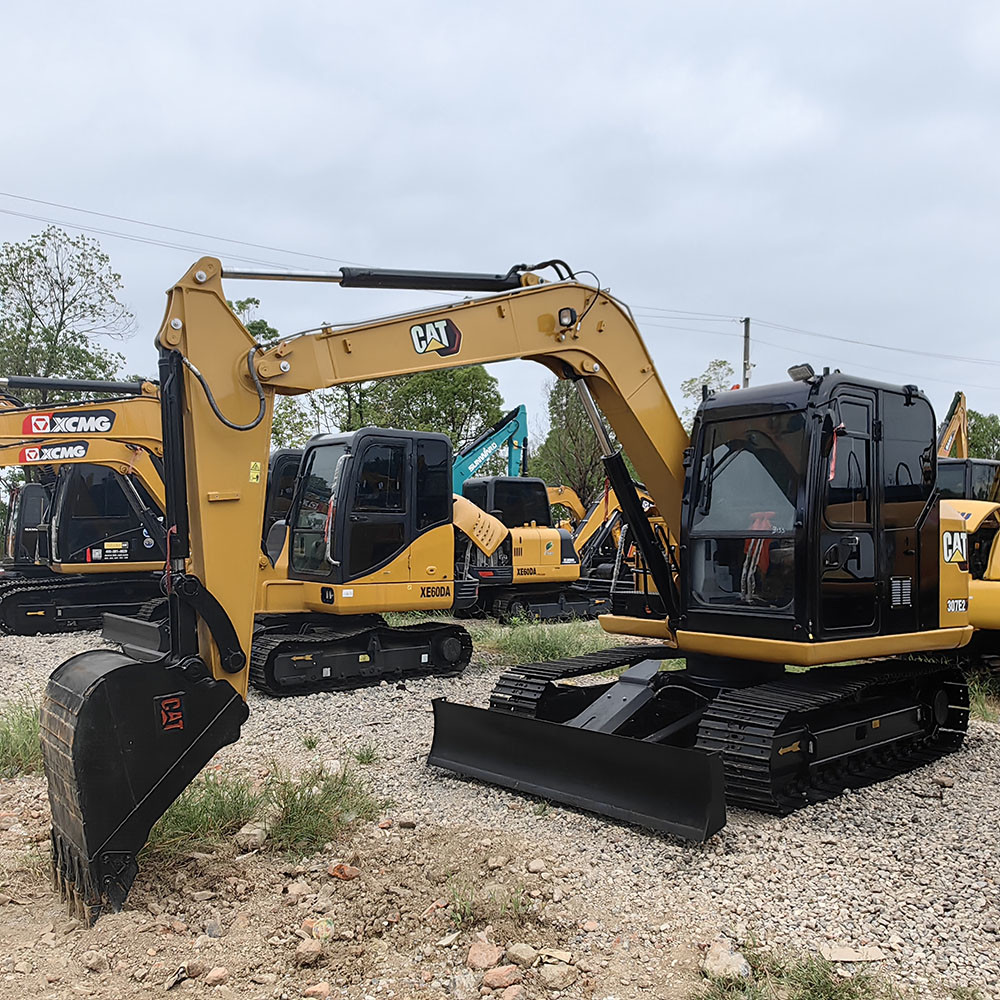 Used Caterpillar Caterpillar Japan 307E2 6900 Weight 41.5KW Crawler Digger