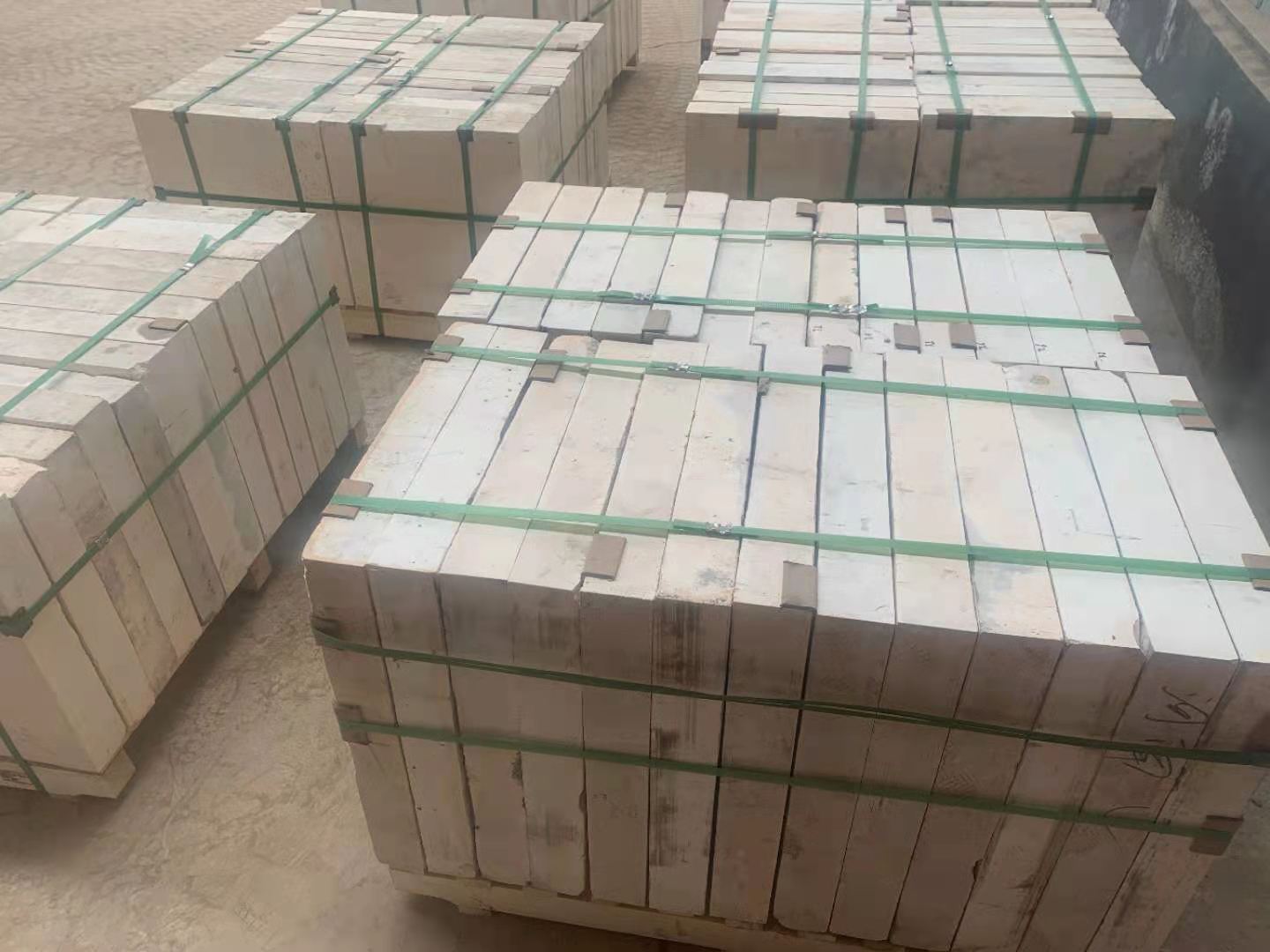 44-50% Al2O3 Content Fused Electrocast Zircon Corundum Brick For Glass Melting Furnace Second Hand From Henan Refractory