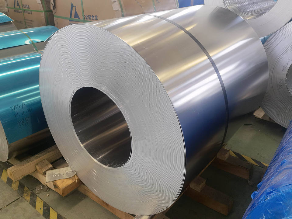 1050 1060 3003 5052 6063 Aluminum Coil Aluminum Coils Sheet Strips for sale