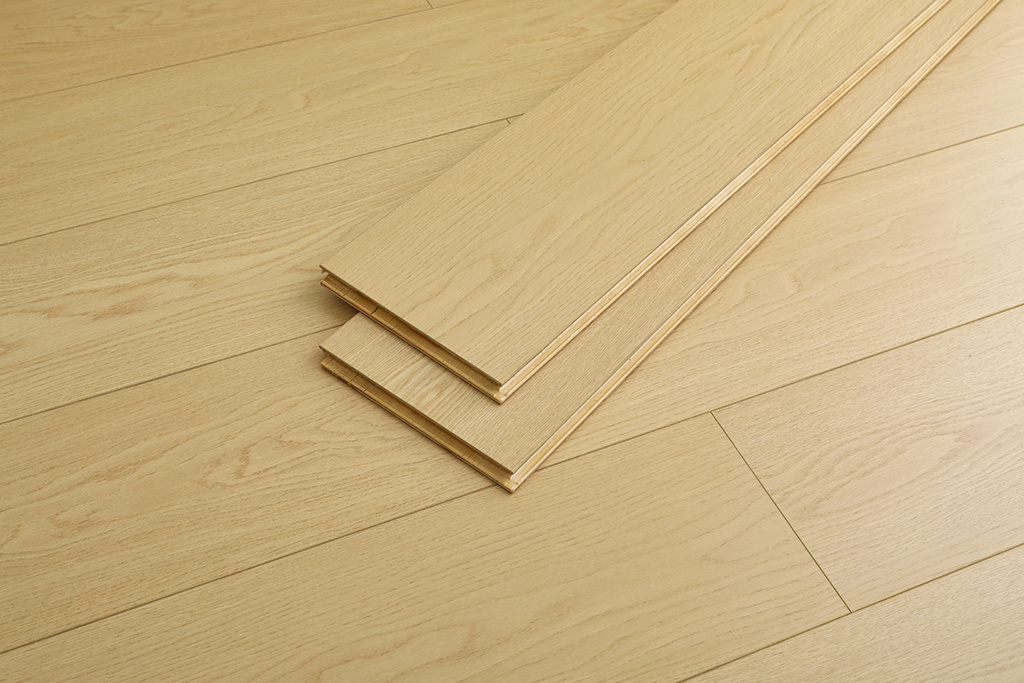 Three Layer Engineered Wood Flooring In European French Oak