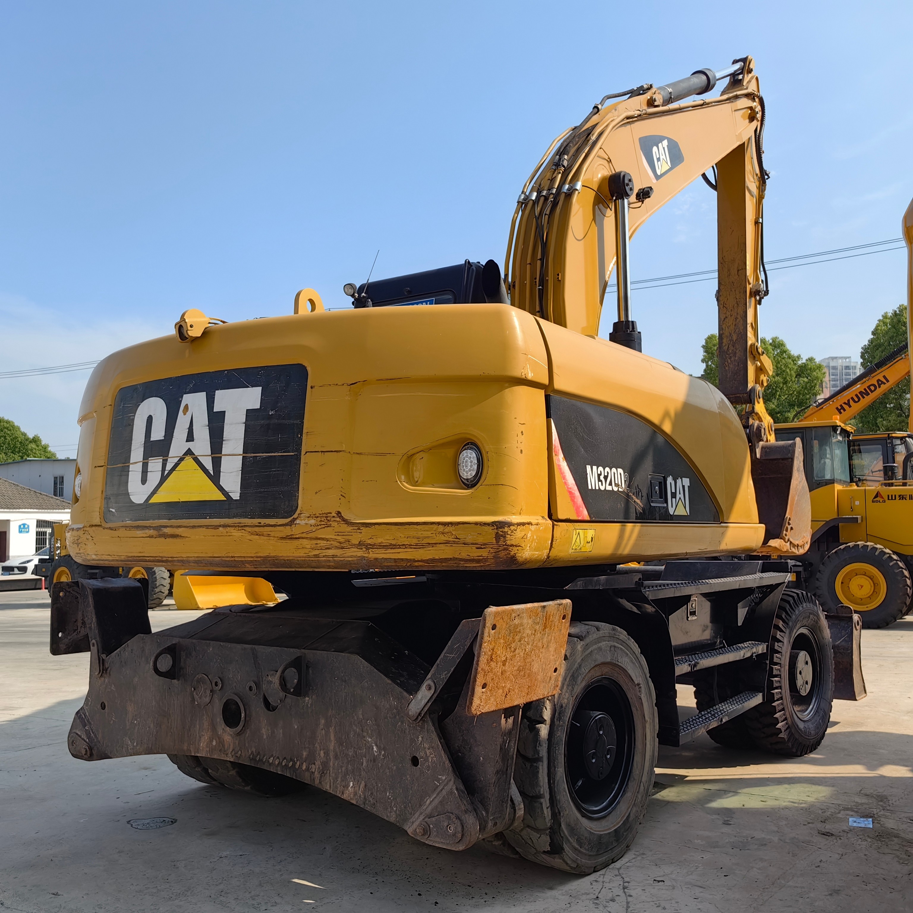 Original Paint Used Cat 320 Wheel Excavator Heavy Duty Vehicle Mining 20ton Wheel Digger