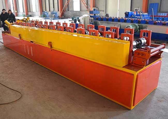 Omega profile light gauge steel wall angle framing roll forming machine for ceiling production line