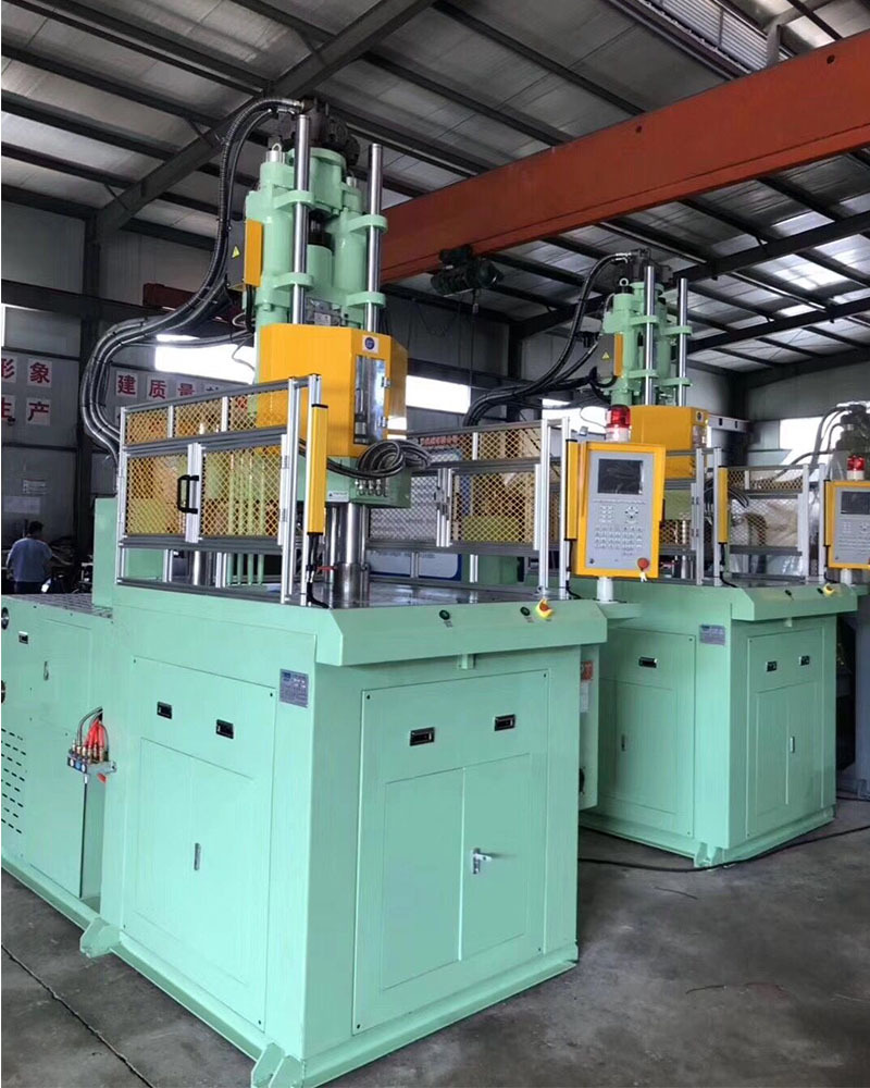 LED Light Bulb Holder Making Rotary Injection Machine