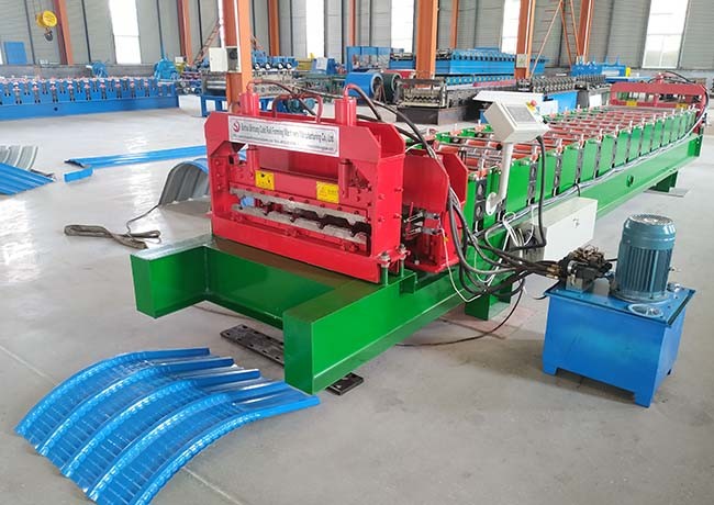 Crimping Metal Sheet Roof Roll Forming Machine , Metal Roof Making Machine Width 840mm