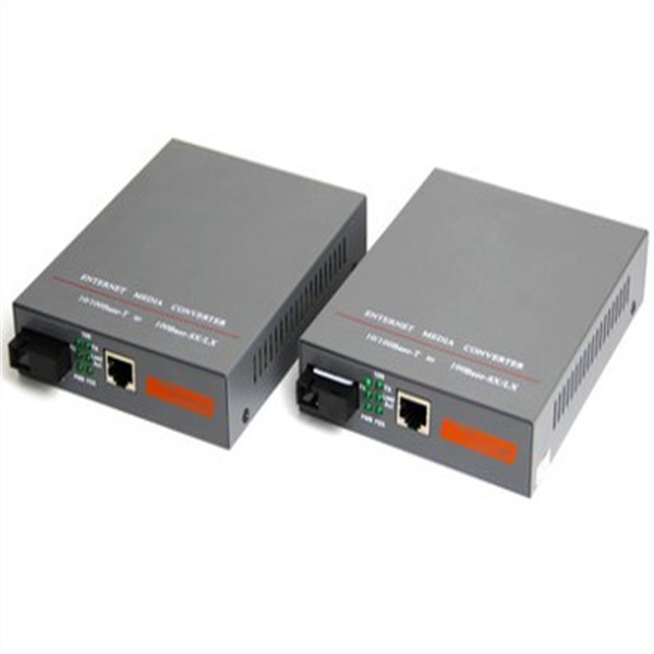 100M Single Mode Fiber Transceiver SC Port Built In Power Supply