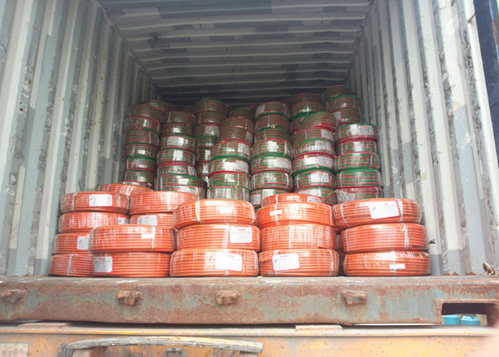 Smooth Surface NBR Material Lpg Gas Pipe With Fittings , Working Pressure 300 psi