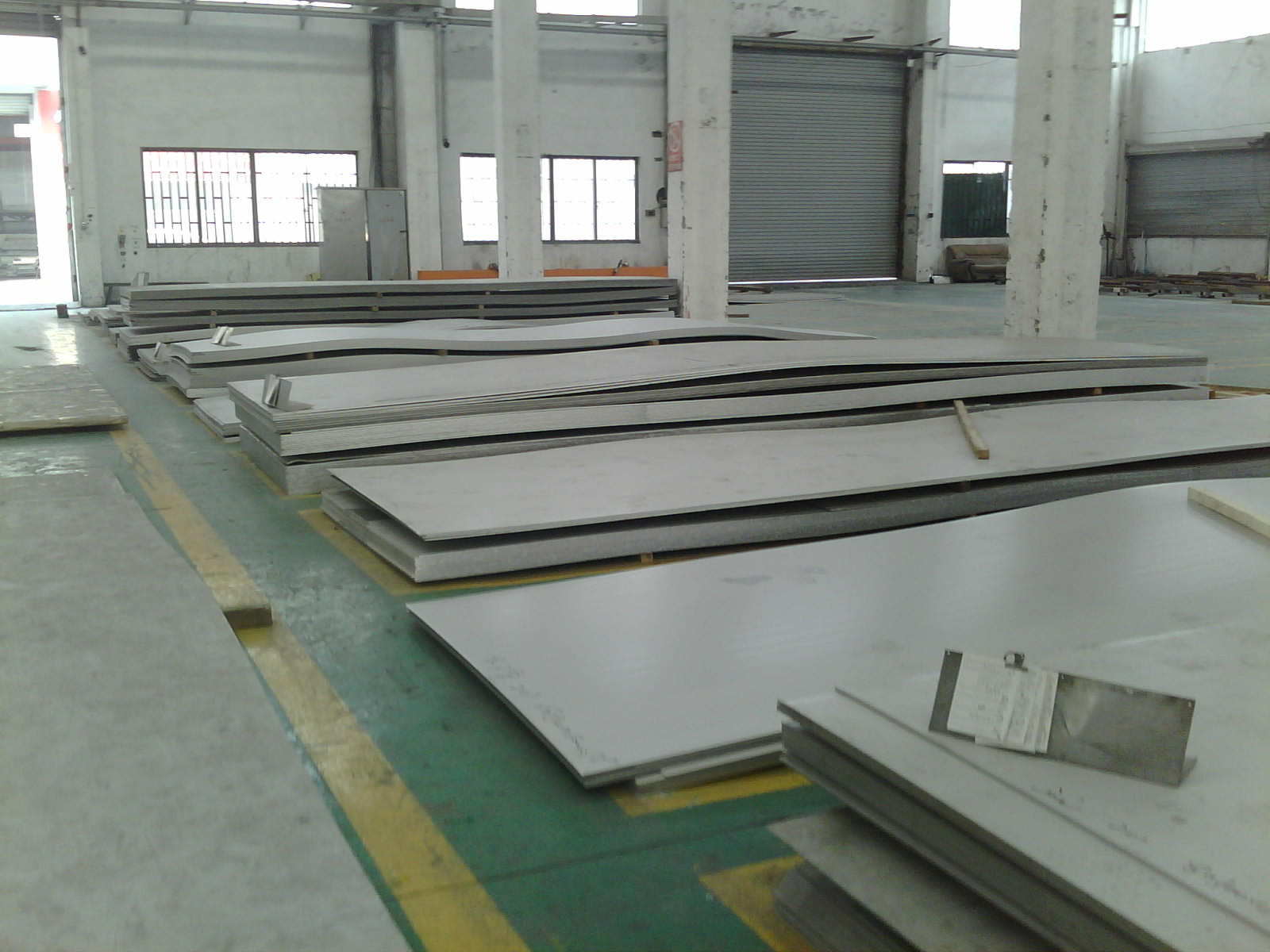 Wear Resistant SS Steel Plate 300 Series For Auto Parts Customized Width