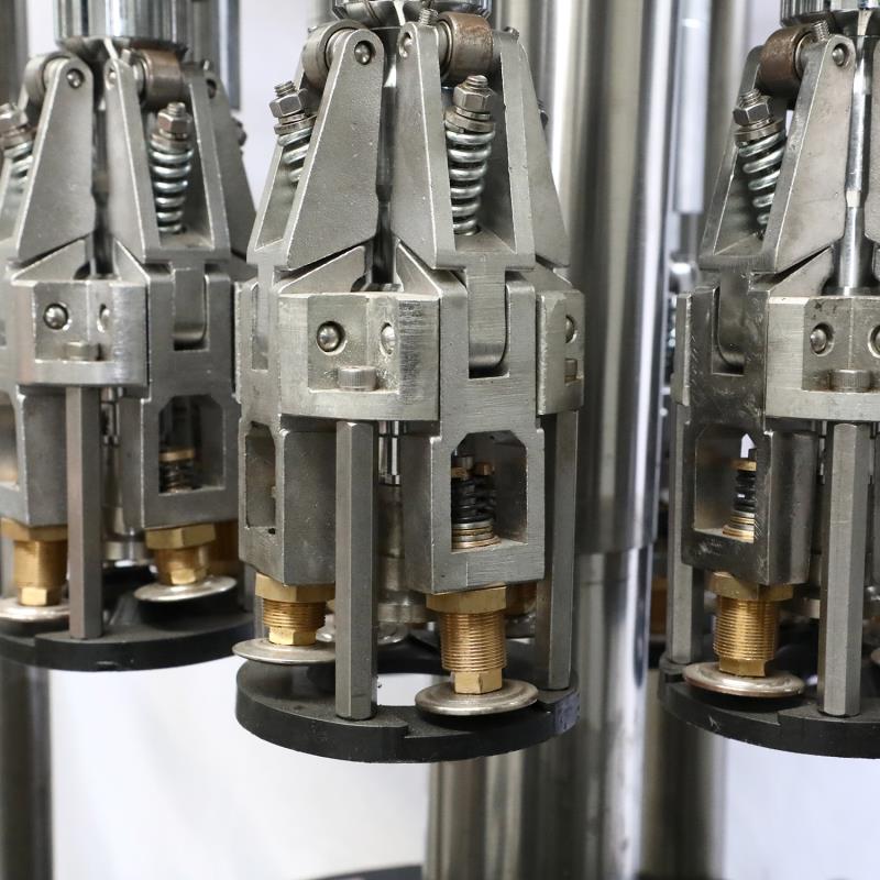 Best Selling Ropp Capping Machine , Top Quality Glass Bottle Cap Sealing Machine