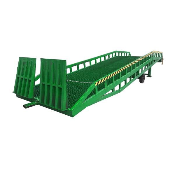 Manual /Electrical Mobile Dock Ramp 1.8 Meters Working Height 8000Kg Loading
