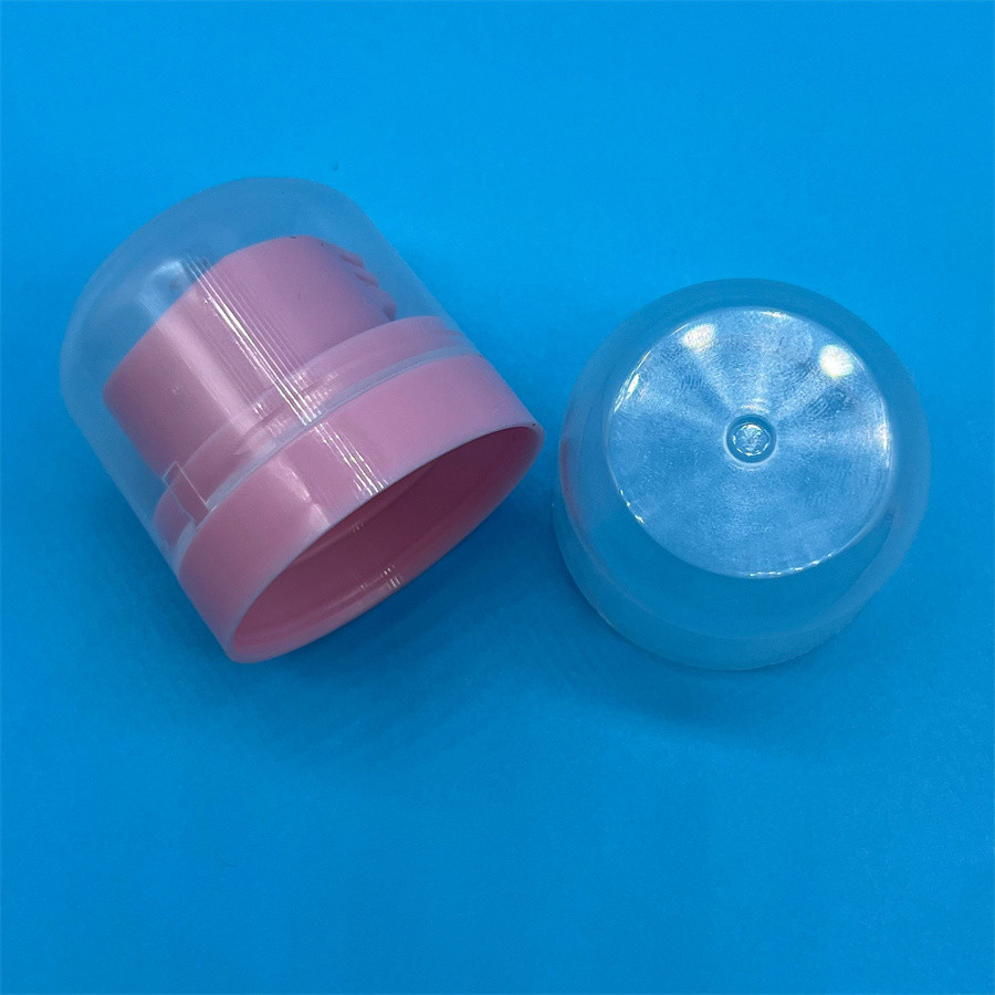 Versatile Dry Shampoo Dispenser for Different Hair Types - Flexible Hair Refreshment