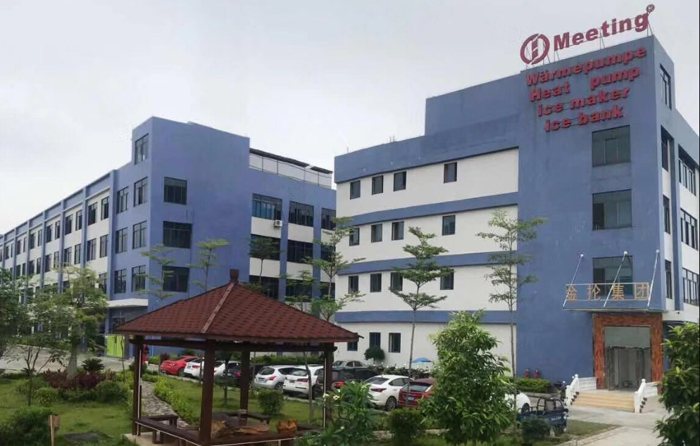 Water Cooling Commercial Heat Pump Meeting 21KW High Power Indoor Ski Resort Equipment