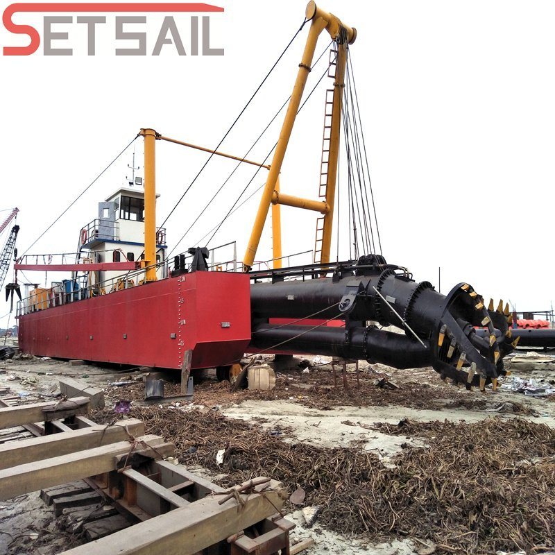 Diesel Engine Dredging Depth15m Water Flow 5000m3 Suction Dredger