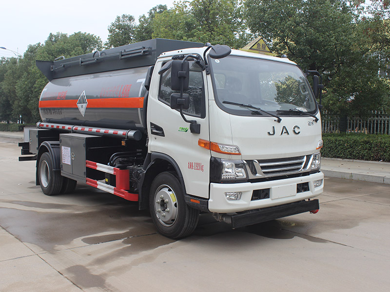 JAC 7Ton Miscellaneous Dangerous Goods Tank Transporter Truck Diesel Fuel Type