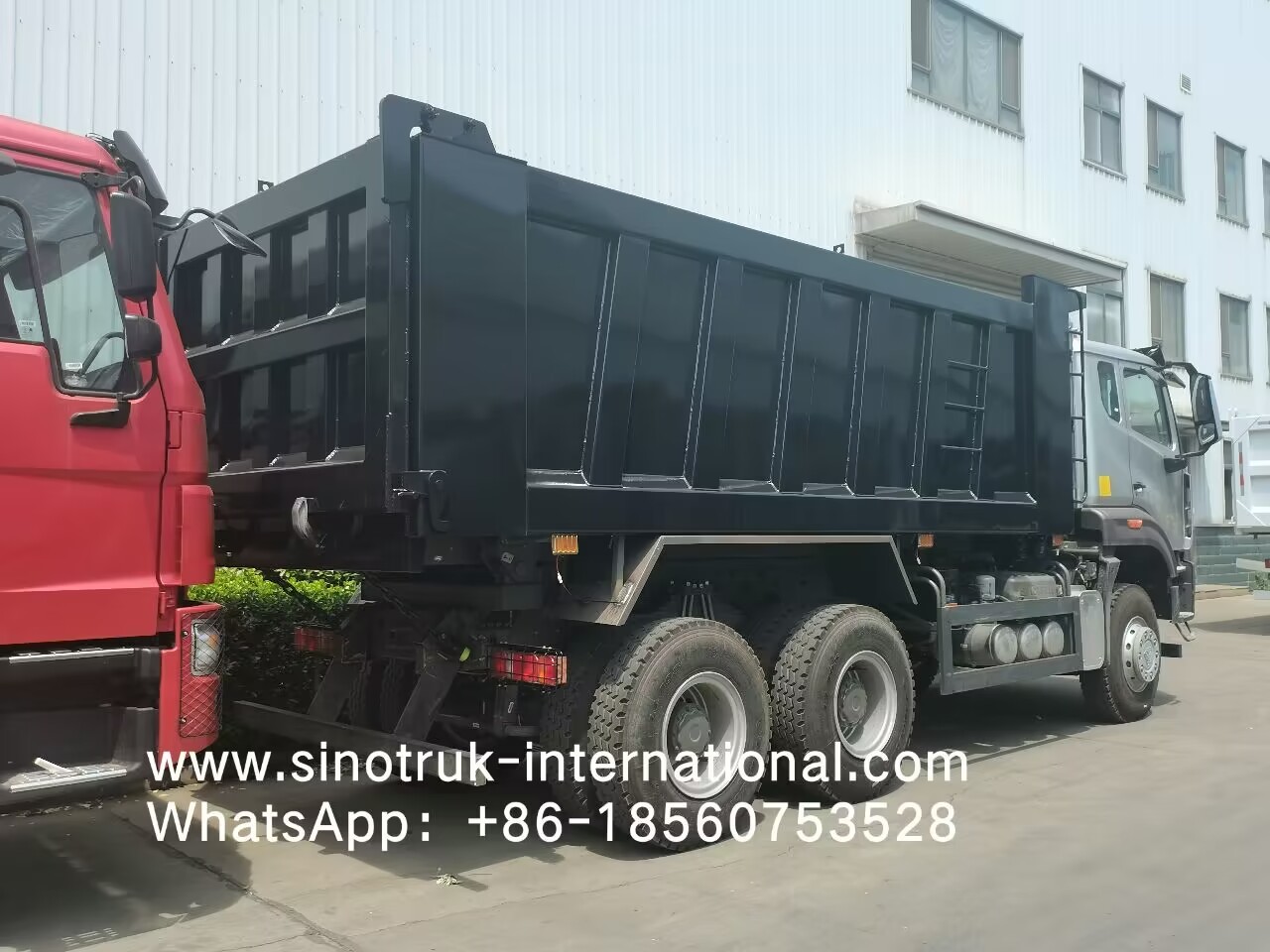 SINOTRUK HOWO N7 Cab Tipper Dump Truck LHD 6X4 400HP Diamond Silver