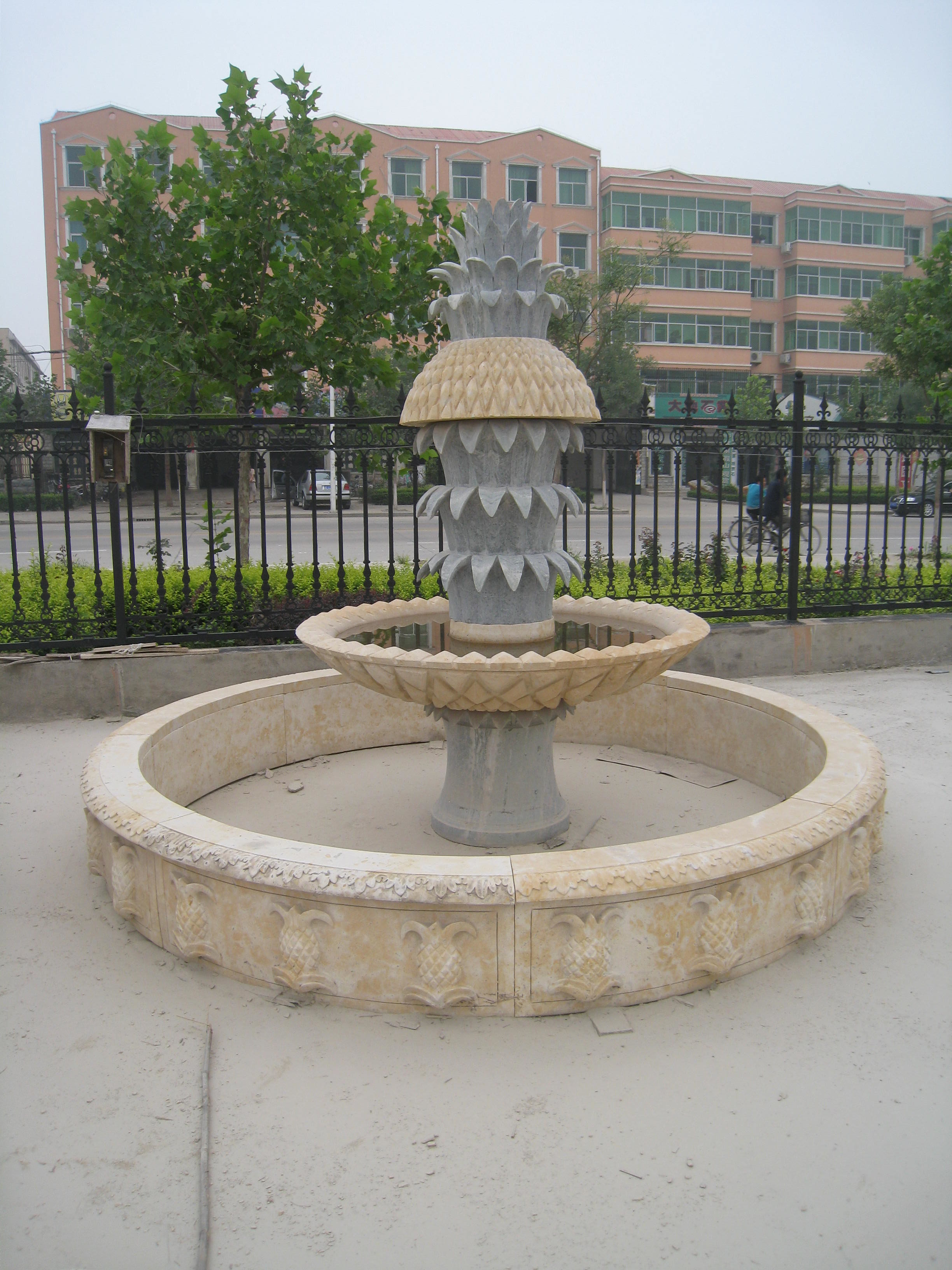 Pineapple Carved Stone Marble Garden Water Fountain Outdoor