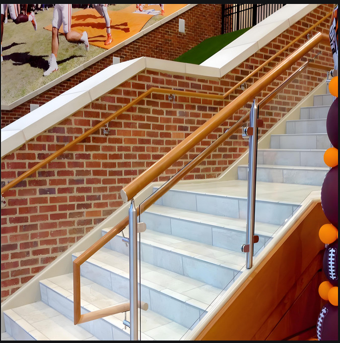 12mm Thermally Toughened Glass Balcony Railing High Strength Customizable Sizes