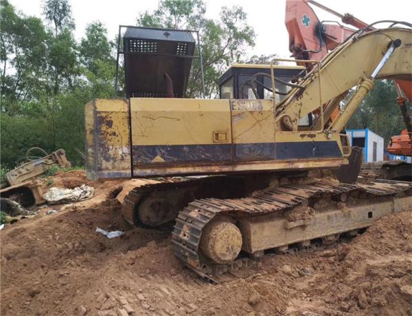 japan original E200B Excavator with good quality/ Low price excavator e200b