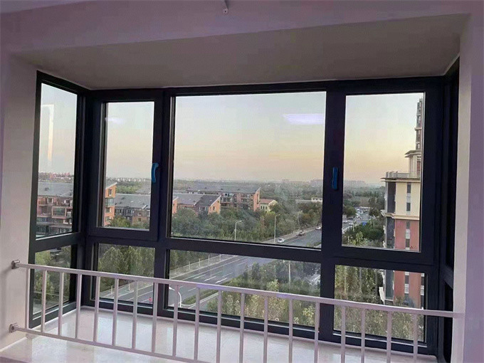 Hanging Curtain Type Welded Thermal Break Aluminum Window With Seamless Welding