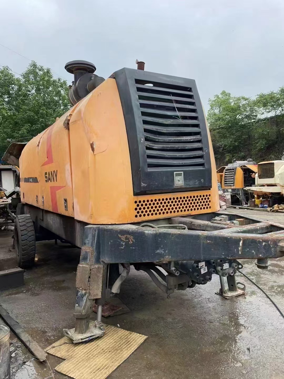 Sany HBT12020C-5M Used Concrete Trailer Pumps For Sale Power And High Reliability
