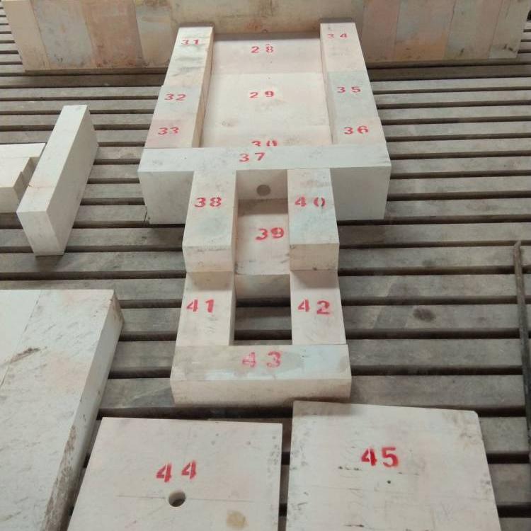 CaO Content % High Erosion Resistance Recycled AZS Refractory Block for Glass Furnace Tank