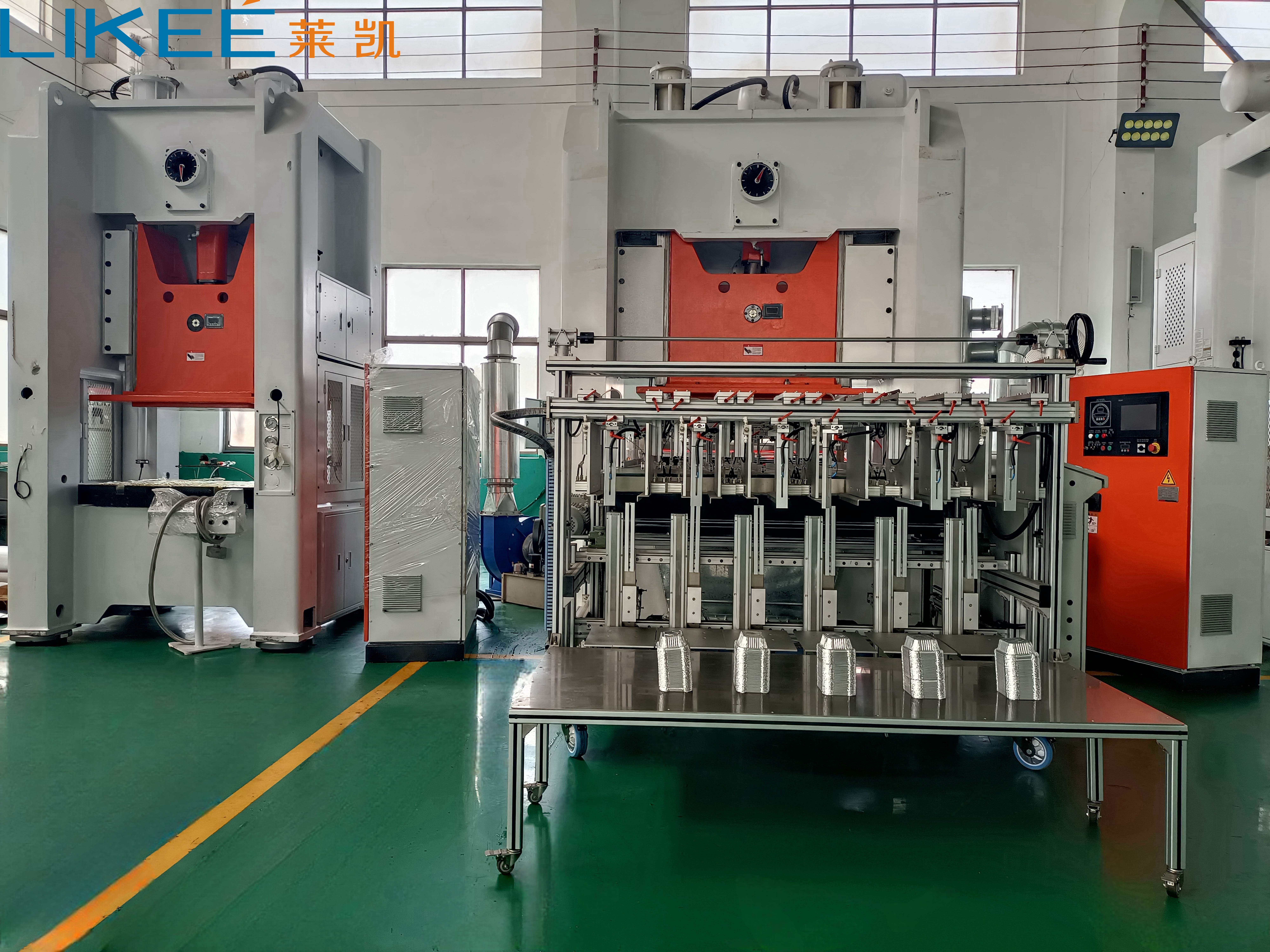 High Speed Automatic Aluminum Foil Tray Making Machine LK-T130 With Long Life