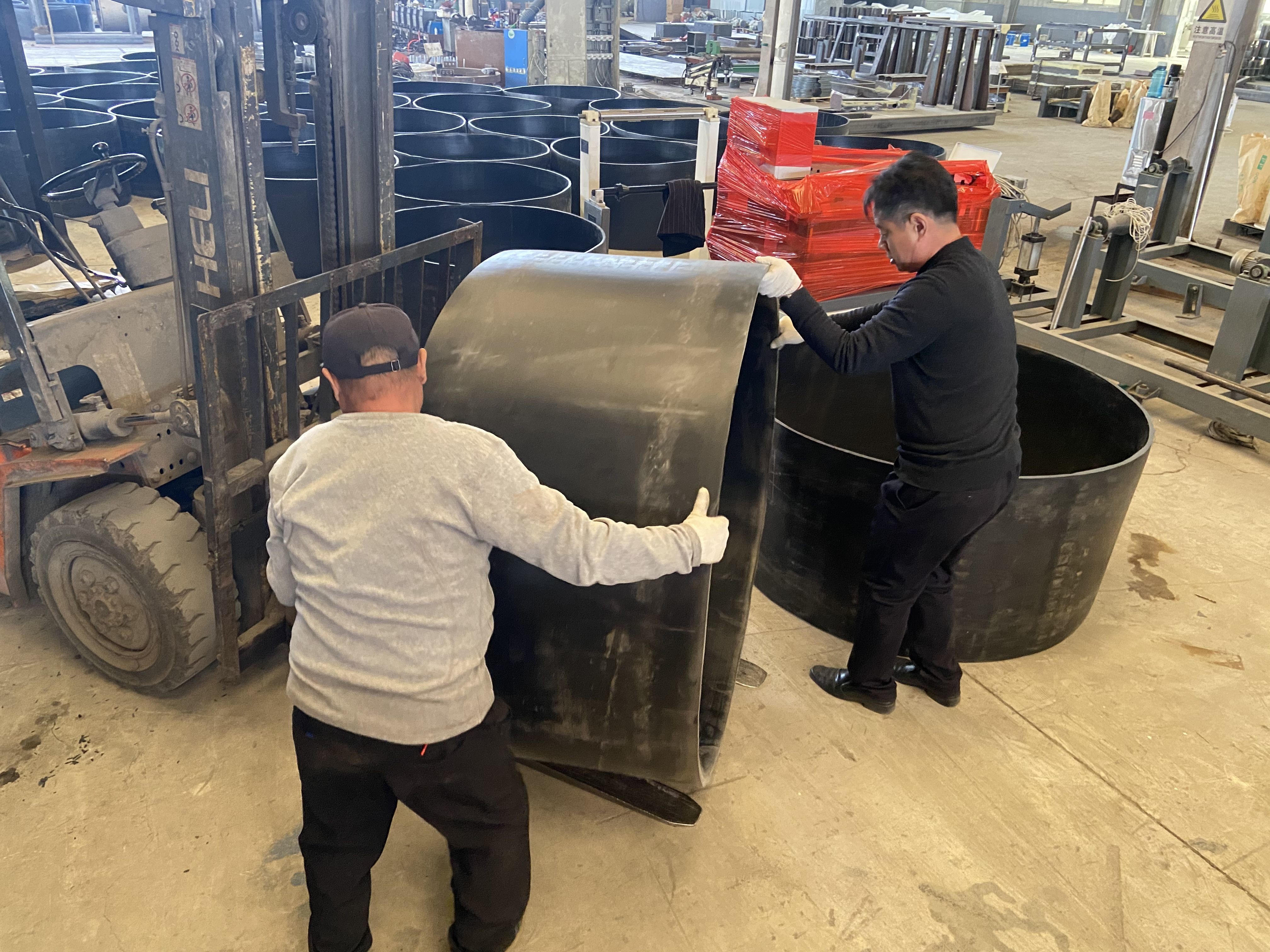 3 Layer PE Coating Pipe Joint Heat Shrinkable Sleeve High Strength 365% Elongation At Break