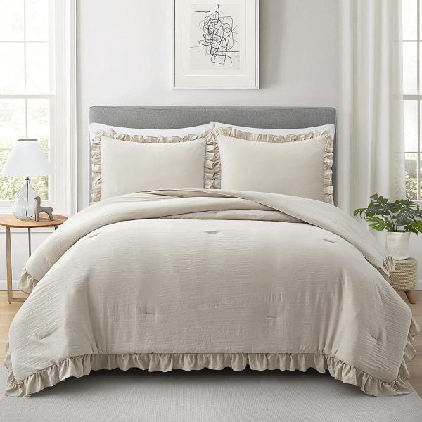 Customized 3 Pieces Queen Comforter Set Farmhouse Bedding Set with Ruffle Bed