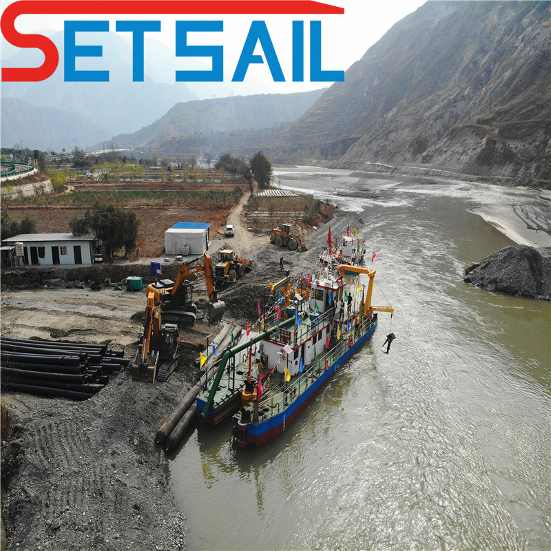 Truckable 18 Inch Mini Sand Dredge Low Price for Sale