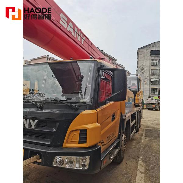 STC250E Mobile Truck Crane Max. Lifting Height of 50 Meters for Versatile
