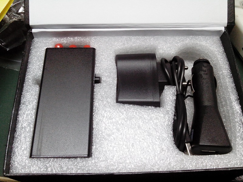 Cell Phone Signal Jammer Mini Portable Built In Rechargeable Li-ion Battery 3G Mobile Phone Signal Jammer omnidirection