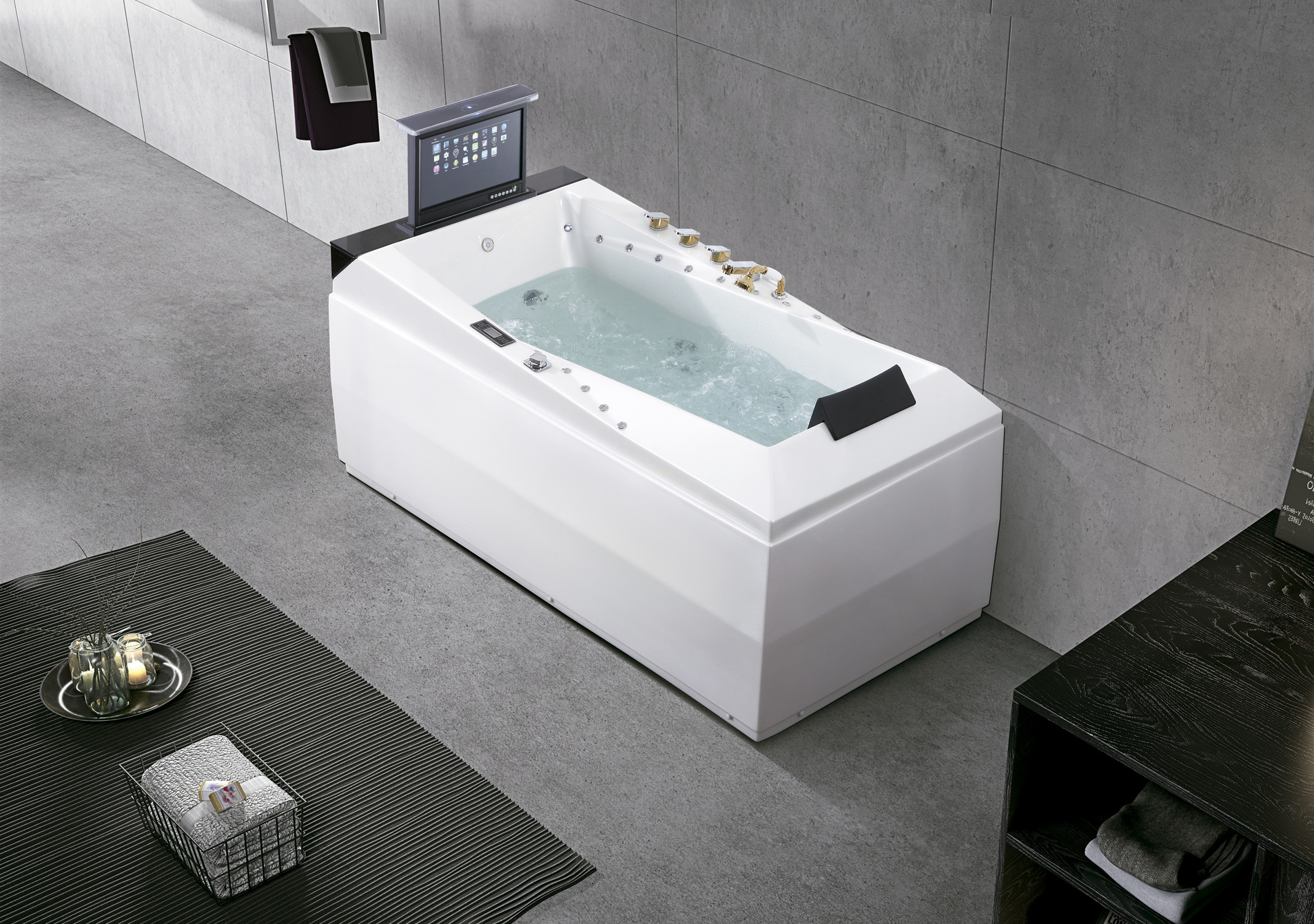 Drainer Bathroom Jacuzzi Tub 1950x1300x780mm Freestanding Hot Tub