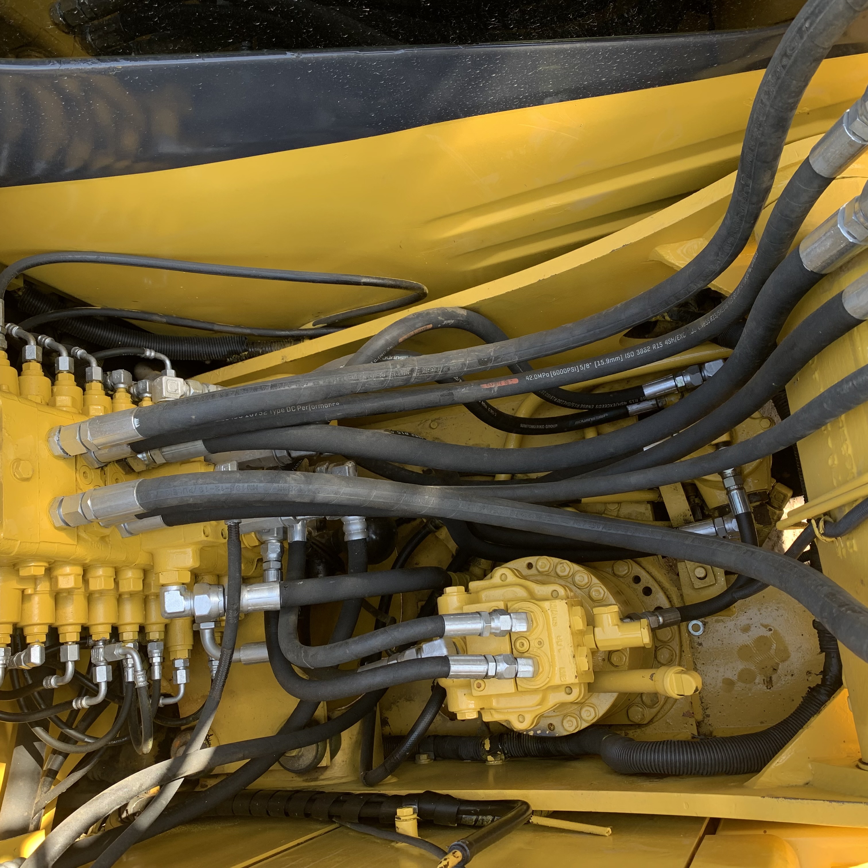 Medium Hydraulic Second Hand Komatsu PC130 Excavator with 12600 Operating Weight