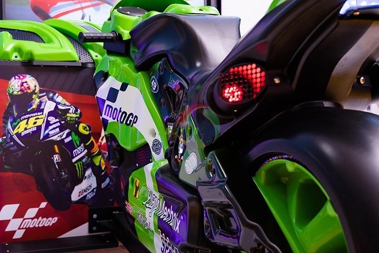 Indoor Sports Moto Gp Racing Game Simulation Arcade Machine / Car Racing Simulator