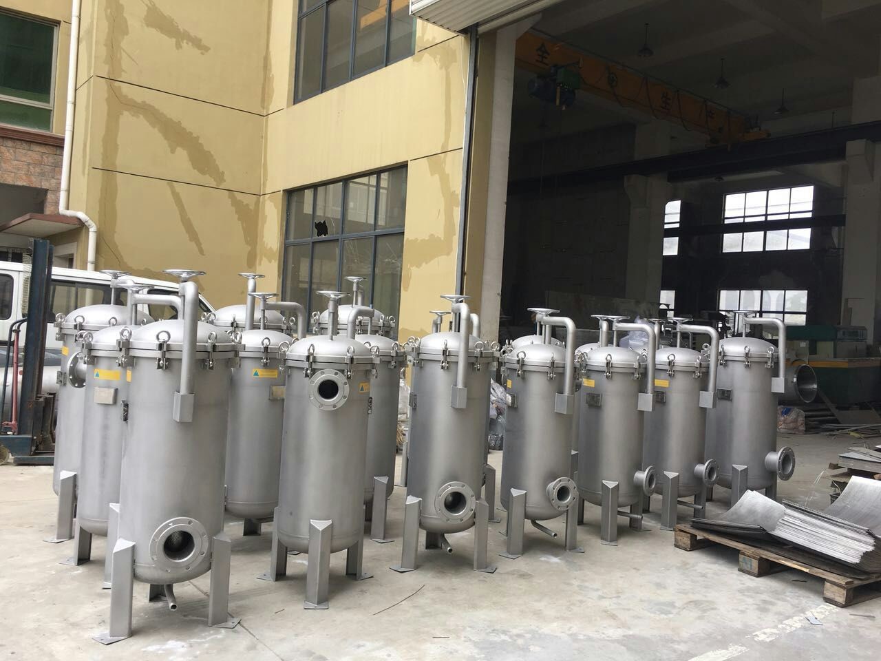 Easy Operation High Efficiency Liquid Filter Bag Multi Bag Filter Housing