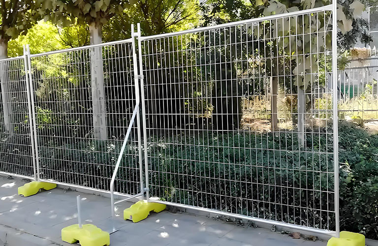 Heavy Duty Galvanized Steel Temporary Fence Panels With 3mm Wires
