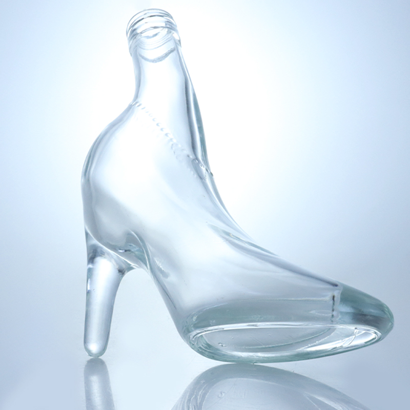 Custom Cap Glass Liquor Bottle for Gin Rum Vodka High Heels Shape Body Material Glass