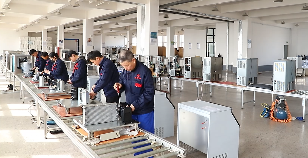 300Kg Daily Fashion Professional Commercial Ice Machine for Snow Ice and Voltage 220V