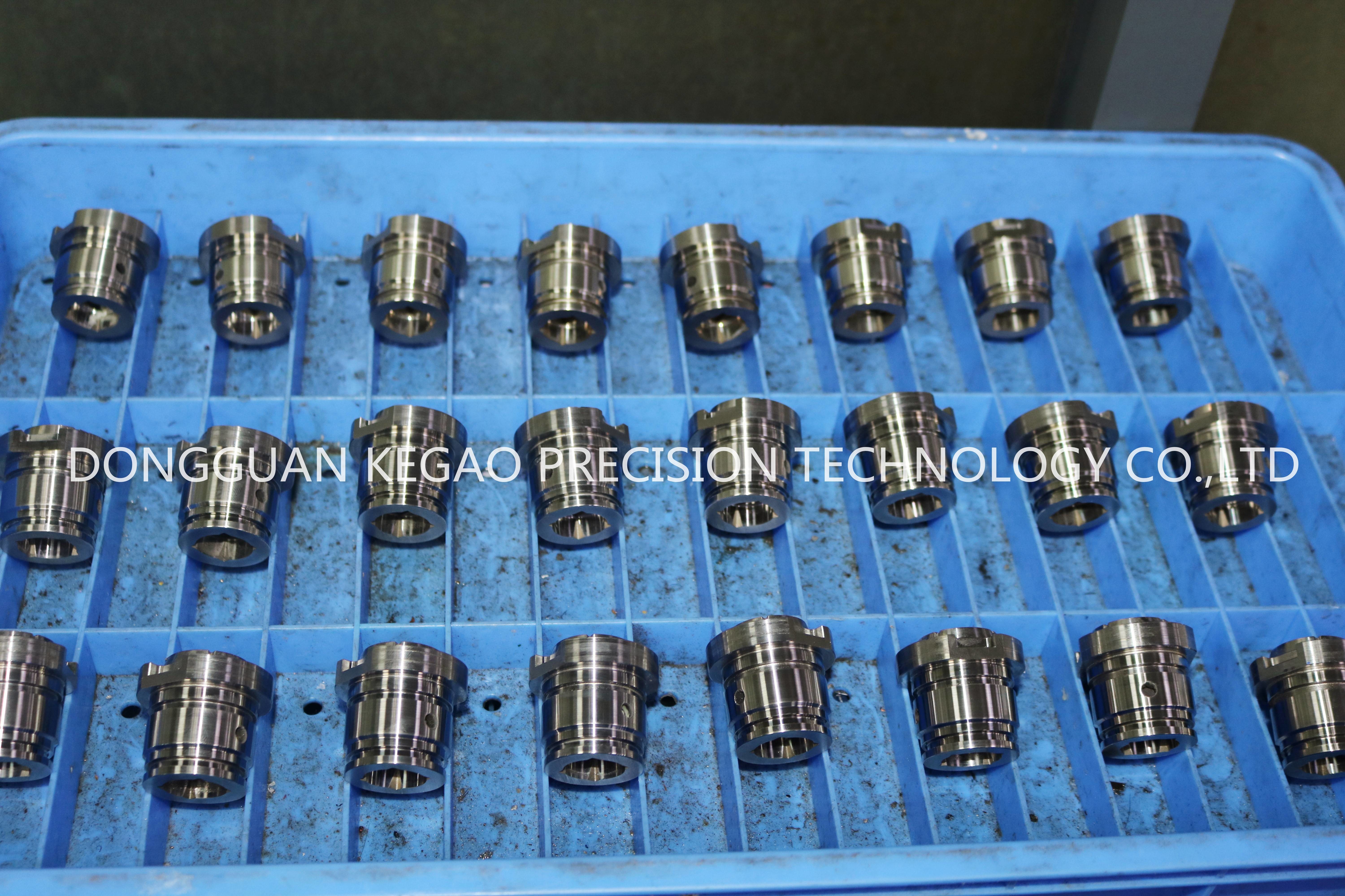 Core Plastic Injection Molding Parts VDI8 Printing Processing S136 Material
